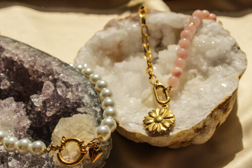 Novi necklace
