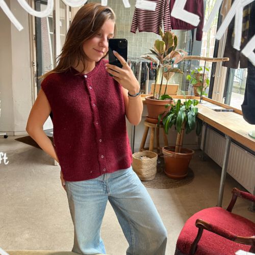 Tess gilet burgundy