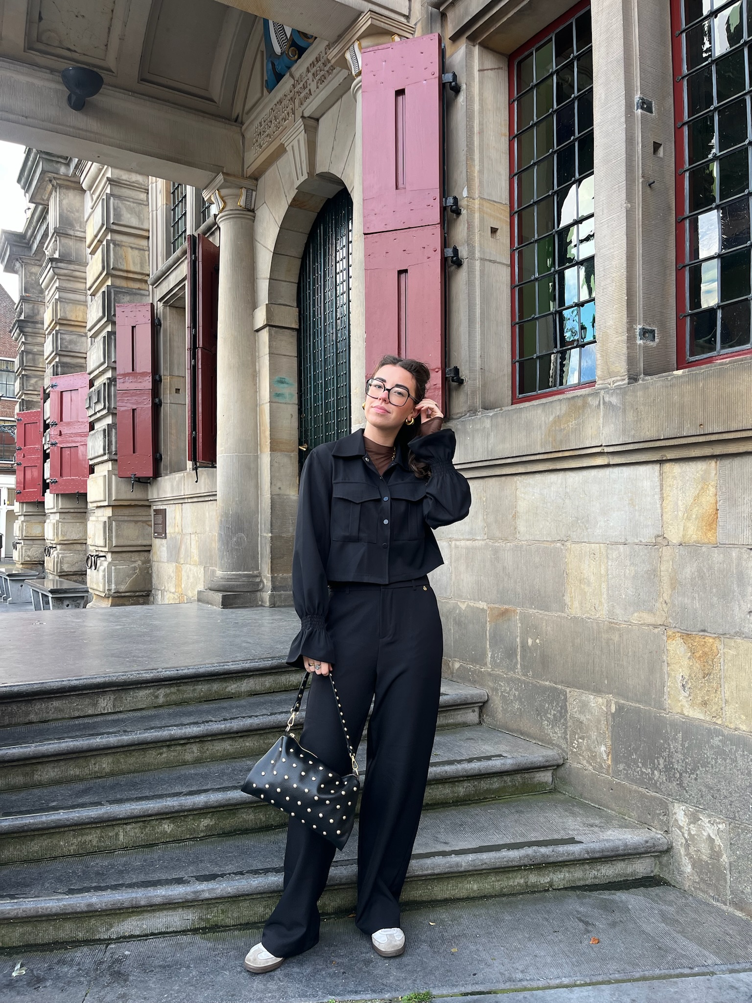 Jasje Milou black