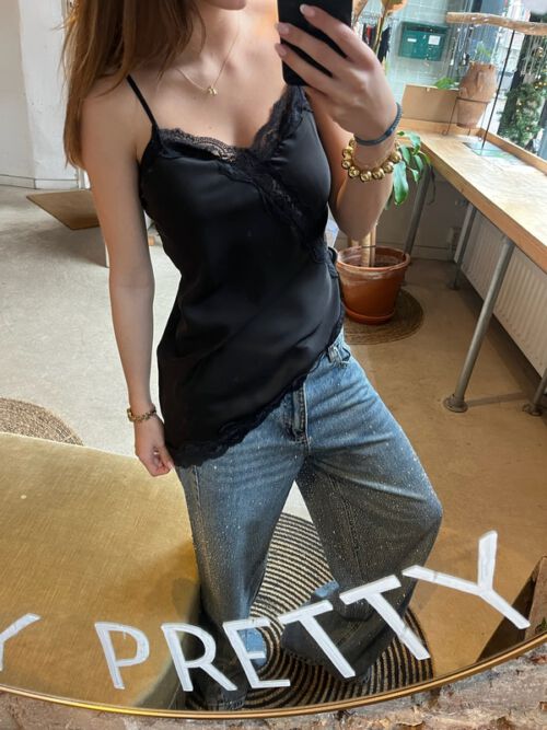 TOP KYARA LACE ZWART