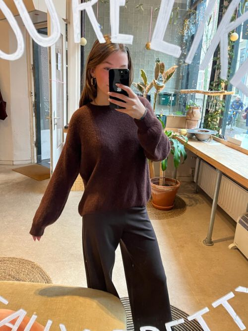 Trui Suze donkerbruin