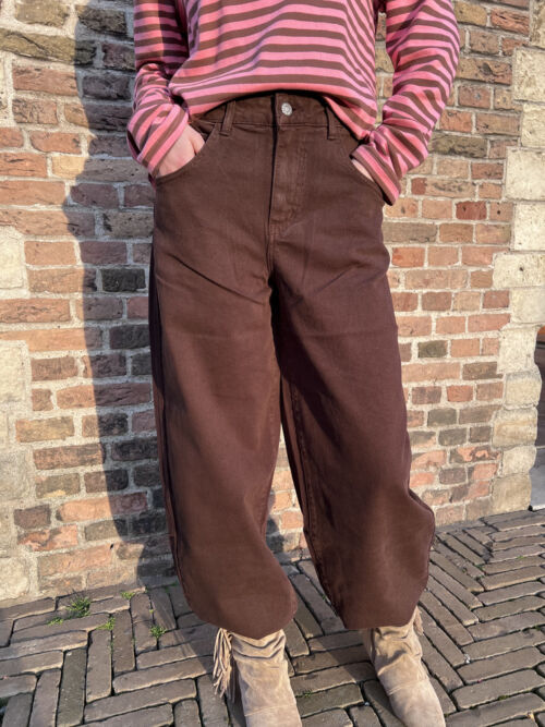 Balloon jeans brown