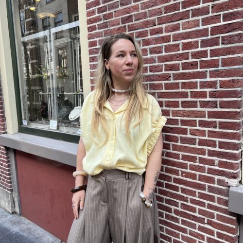 Ruffle top Sam butteryellow