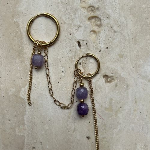 Connected earring Violet
